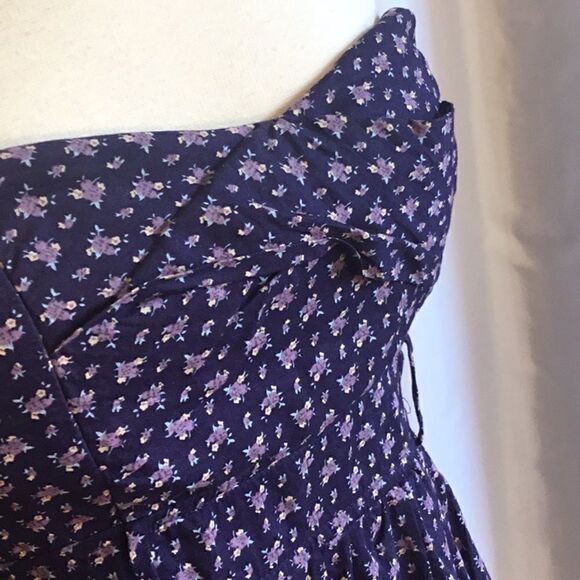 Strapless mini in navy with purple flowers in size 7 - Picture 7 of 10